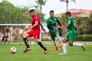 Los Xolos de Tijuana sostuvieron su primer partido amistoso de pretemporada, al enfrentar a los Alacranes de Durango de la Segunda División. La escuadra fronteriza se llevó el triunfo con un marcador de 2-1 en partido celebrado en Mazatlán, Sinaloa. (ESPECIAL)