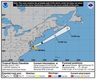 La tormenta tropical Claudette salió este lunes al Océano Atlántico occidental y se aleja lentamente de las costas de Estados Unidos con rumbo al sur de Nueva Escocia (Canadá), donde se convertirá en un ciclón postropical hasta disiparse el martes. (EFE) 

