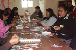 En esta semana se inició el taller de Pintura y Reciclaje que ofrece el Instituto de la Mujer y todavía se pueden inscribir. (EL SIGLO DE TORREÓN) 