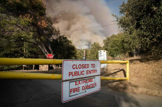Un gran incendio en el norte del estado de California (EUA) ha quemado cerca de 8,000 hectáreas (19,860 acres), según datos oficiales de este jueves, lo que ha obligado la evacuación de 8,000 personas que residen en áreas inmediatamente cercanas a las llamas. (ARCHIVO) 

 