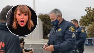 Un agente de policía de Oakland (California, EUA) respondió a un manifestante que lo grababa reproduciendo música de Taylor Swift en el altavoz de su celular, para que el video no pudiera publicarse en YouTube al violar los derechos de autor.  (ESPECIAL) 