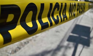 Un hombre de 51 años falleció fuera de las instalaciones de un bar, luego de que fuera agredido por unos sujetos en Saltillo. (ARCHIVO)