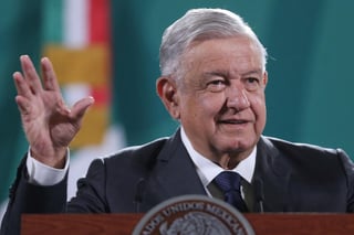 López Obrador insistió en que se retirará de la política en 2024 y mencionó a seis posibles sucesores de su partido, entre ellos la alcaldesa capitalina, Claudia Sheinbaum, y el canciller, Marcelo Ebrard.