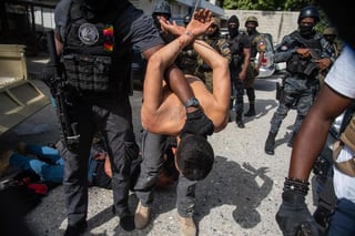 Las autoridades de Haití arrestaron a quince colombianos y a dos estadounidenses de origen haitiano por su supuesta implicación en el asesinato del presidente Jovenel Moïse, anunciaron este jueves fuentes oficiales.  (EFE)
