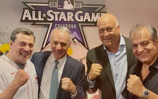 El presidente del Consejo Mundial de Boxeo (WBC, por sus siglas en inglés), Mauricio Sulaimán, sostuvo una reunión con el Comisionado de beisbol de las Ligas Mayores, Rob Manfred, durante la celebración del juego de las estrellas en Denver, Colorado. (ESPECIAL) 
