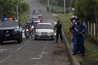 La cascada de arrestos contra varios líderes políticos opositores de Nicaragua ha provocado que cientos de disidentes y profesionales opten por abandonar o permanecer fuera del país, a menos de cuatro meses de las elecciones generales, en las que el presidente Daniel Ortega, en el poder desde 2007, buscará una nueva reelección. (ARCHIVO) 
