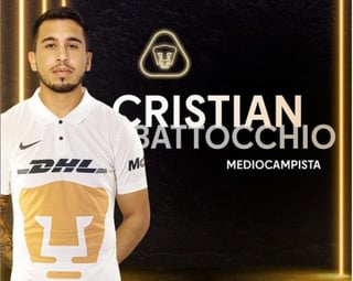  El centrocampista argentino Cristian Battocchio viajará en los próximos días a México para fichar por los Pumas UNAM, informó este jueves la institución con sede en la capital mexicana. (ARCHIVO) 
