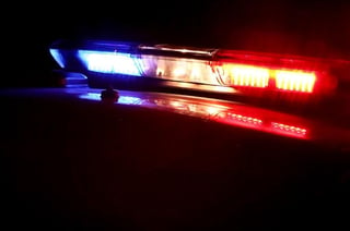 Un oficial de policía murió y otros tres resultaron heridos durante un tiroteo con una persona en Levelland, Texas. (ARCHIVO)