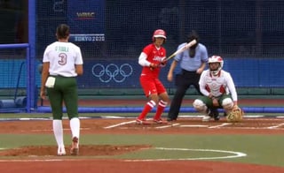Las japonesas, campeonas olímpicas en Pekín 2008, la última vez que el softbol formó parte del programa de los juegos, recuperaron la ventaja en el quinto acto con hit de Yamato Fujita, quien avanzó en un sacrificio de Eri Yamada y anotó con doble de Haruka Agatsume. (CORTESÍA)
