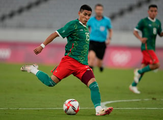 La Selección Mexicana comenzó su participación en los Juegos Olímpicos con una victoria 4-1 sobre Francia, resultado que lo coloca como líder del Grupo A con 3 puntos. (AP)
