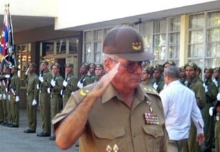 Estados Unidos sancionó este jueves al ministro de las Fuerzas Armadas Revolucionarias (FAR) de Cuba, Álvaro López-Miera, y a una unidad militar de élite conocida popularmente como 'avispas negras' o 'boinas negras'. (EFE) 

 