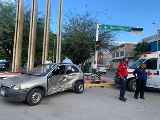 Los hechos ocurrieron cerca de las 8:45 horas en el cruce de la calle Rodríguez y el bulevar Constitución.
(EL SIGLO DE TORREÓN)