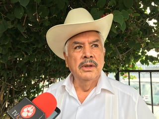 El dirigente de la CNC, Hipólito Pasillas, dijo que respalda el reclamo que hicieron ejidatarios sobre el proyecto Agua Saludable. (ARCHIVO)