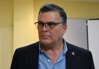 El presidente de la Coparmex, Fernando Menéndez, señaló que la aplicación de la ley no requiere consultarse a la ciudadanía. (ARCHIVO)