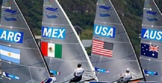 Después de ocho regatas, el mexicano Juan Pérez se encuentra en la casilla 17 de la clase Finn, en la actividad de la vela olímpica que se realiza en Enoshima. (ARCHIVO) 
