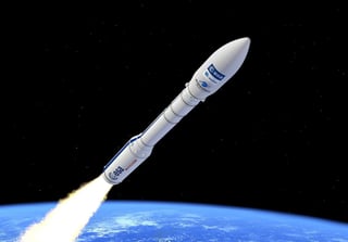 La Agencia Espacial Europea (ESA) anunció la firma de un contrato de 118.8 millones de euros con la compañía italiana Avio, filial del grupo Leonardo, para rebajar los costes operativos del cohete Vega mediante el uso de nuevas tecnologías, en particular un motor de combustible líquido. (ARCHIVO) 
