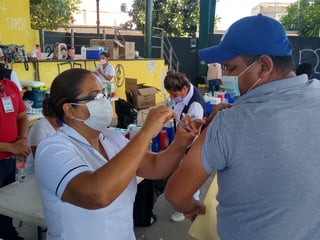 El miércoles inicia la aplicación de la segunda dosis de vacuna contra COVID-19 para adultos de 40 a 49 años de eda en San Pedro. (EL SIGLO DE TORREÓN) 