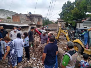 El Complejo Deportivo y Cultural de La Jabonera en Torreón fue habilitado este jueves por la tarde como albergue temporal, esto para servicio de las familias que han perdido muebles y cuyas casas sufrieron inundaciones en el sector surponiente de Torreón. (ANGÉLICA SANDOVAL)