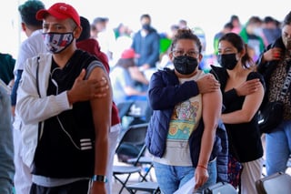 La Secretaría de Salud Federal (Ssa), reportó que México suma 2 millones 971 mil 817 casos de COVID-19 y 244 mil 420 defunciones, con base en su informe técnico diario sobre la pandemia. (ARCHIVO) 
