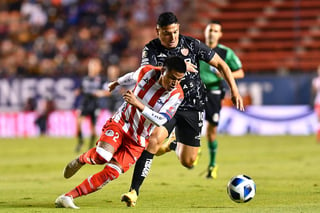 Rodrigo Aguirre y Alejandro Zendejas marcaron las dianas con las que Necaxa venció el jueves 2-0 a San Luis, para sumar sus primeros puntos del torneo Apertura. (EFE)