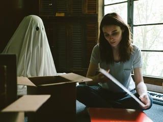 Los fantasmas son sólo un elemento de la historia, no toda. (INTERNET)
