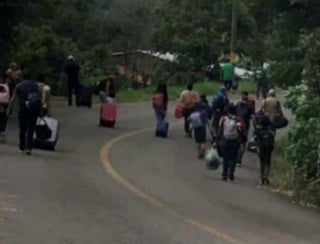 Los habitantes de otro municipio del oeste de México han comenzado a huir después de verse atrapados en el fuego cruzado de luchas territoriales entre cárteles del narcotráfico. (TWITTER)