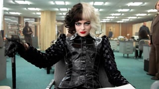 La actriz Emma Stone llegó a un acuerdo con Disney para ponerse al frente de la secuela de 'Cruella' (2021), informó este viernes el portal Deadline.  (ESPECIAL) 