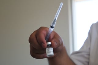 Llegaron otras 74 mil 390 dosis para dar continuidad a las jornadas de vacunación en el estado. (EL SIGLO DE TORREÓN) 