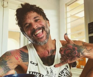 El cantante puertorriqueño Pedro Capó anunció este lunes, a través de su cuenta de Instagram, que superó el coronavirus, por lo que podrá presentarse ante su público en directo el próximo 10 de septiembre en la isla caribeña.