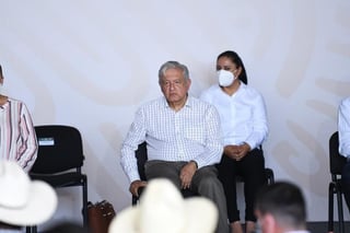 El presidente Andrés Manuel López Obrador visitó el domingo Ciudad Lerdo para brindar detalles sobre Agua Saludable. (FERNANDO COMPEÁN)