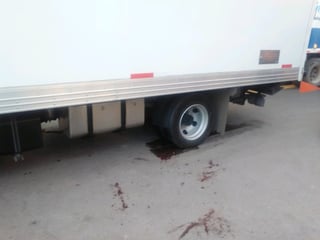 La bicicleta en la que viajaba fue impactada por un camión de carga en el municipio de San Pedro, Coahuila. (EL SIGLO DE TORREÓN)