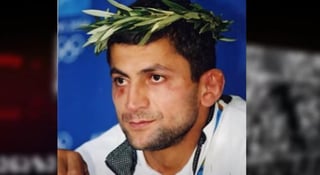 El primer campeón olímpico de Georgia como país independiente, el judoca Zurab Zviadauri, ha sido detenido como sospechoso de asesinato múltiple, informó este martes el Ministerio de Interior. (ESPECIAL)

 