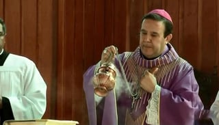 El obispo que supervisaba la diócesis de Sao José do Rio Preto, en el estado de Sao Paulo, Brasil, tomó la decisión de dejar su cargo tras la difusión de un video sexual supuestamente protagonizado por él (ESPECIAL)  