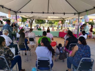 El Hospital General de Torreó realizó este viernes la Feria de la Lactancia Materna en la plaza del Manto de la Virgen. Mediante esta actividad, se buscó informar a la ciudadanía acerca de los beneficios de la leche materna tanto para las y los bebés como para las madres. (ANGÉLICA SANDOVAL)