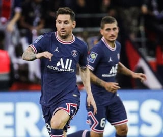 Lionel Messi hizo su debut oficial con el París Saint- Germain, luego de entrar al minuto 66 en el encuentro ante el Reims en partido de la Ligue 1, con una imponente ovación en el Stade Auguste-Delaune II, estadio del rival.