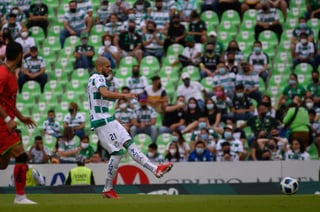 Con el Apertura 2021, Matheus Dória suma siete torneos jugando para Santos Laguna, el zaguero brasileño ha anotado nueve goles con los Guerreros. (JORGE MARTÍNEZ)
