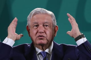 Al iniciar su discurso, el mandatario aseguró que 'la transformación está en marcha' en México y que su Gobierno ha decidido 'parar en seco la tendencia privatizadora'. (ARCHIVO)