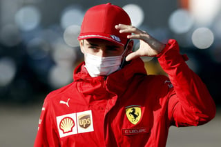 El monegasco Charles Leclerc y el español Carlos Sainz completaron un gran día para Ferrari al marcar los dos mejores tiempos este viernes en los entrenamientos libres para el Gran Premio de los Países Bajos. (EFE)