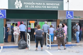 Por errores administrativos unos 300 adultos mayores se quedaron sin su pensión.