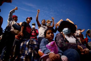 Pese a que desde hace dos años se ha anunciado el ingreso de caravanas grandes de migrantes a Coahuila, es baja esta posibilidad, pues estas continúan siendo detenidas en el sur del país. (ARCHIVO)