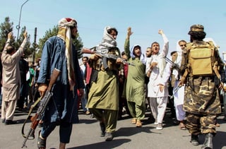 Los talibanes revelaron este martes los miembros clave del nuevo Gobierno interino de Afganistán, en el que no habrá mujeres y cuyos miembros pertenecen todos a la formación islamista, a pesar de la promesa de un nuevo Gobierno 'inclusivo'. (ARCHIVO) 

 