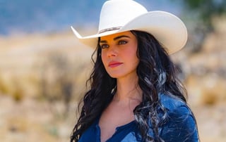 La actriz de telenovelas 'enamoró' a sus fans al posar con traje de baño desde Instagram (@LIVIABRITOPES) 
