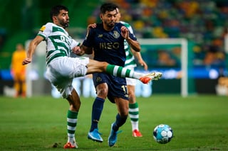 El Sporting de Portugal y el Oporto firmaron hoy un empate (1-1) en el 'clásico' de la Liga Portugal, con goles de Nuno Santos y del colombiano Luis Díaz, en un partido que supuso el debut de Pablo Sarabia con la camiseta verdiblanca. (ARCHIVO) 
