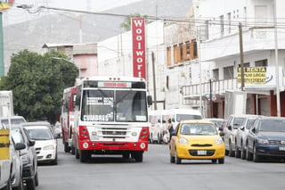 Movilidad Urbana dijo que se siguen sanitizando autobuses y taxis. (ARCHIVO)