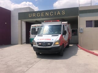 Tras la gravedad de sus lesiones, el menor fue trasladado en código rojo al Hospital del Niño Dr. Federico Gómez Santos, en el municipio de Saltillo.


