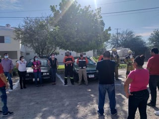 Autoridades municipales participaron en un simulacro de evacuación organizado por la Dirección de Protección Civil. (CORTESÍA)