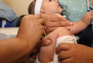 La vacuna Bacilo de Calmette y Guérin es parte del esquema nacional de inmunización infantil. (ARCHIVO)