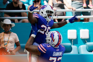  Los Bills de Buffalo volvieron a dar toda una exhibición de poder ofensivo ante los Dolphins de Miami a los que destrozaron este domingo por 0-35 en la segunda semana de la Liga Nacional de Fútbol Americano (NFL). (AP)