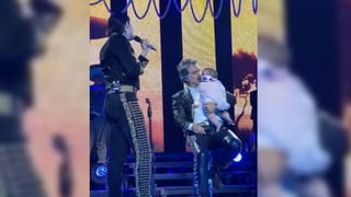 Alejandro Fernández y su hijo Alex están cantando juntos en escenarios de Estados Unidos, padre e hijo han regalado veladas emotivas a sus fans, a la que se sumó la pequeña Cayetana, nieta de 'El Potrillo'. (ESPECIAL)