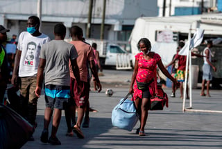 Migrantes haitianos que permanecen en Coahuila. (EFE)